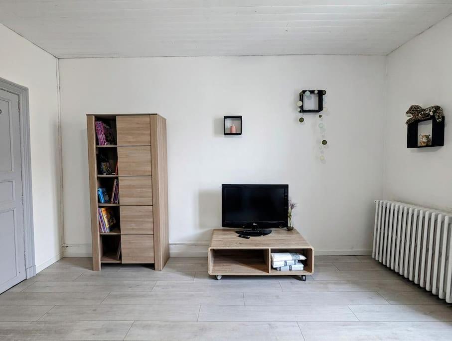A 5Mn De La Reserve Africaine, Charmante Maison De Village Avec Patio Sigean Luaran gambar