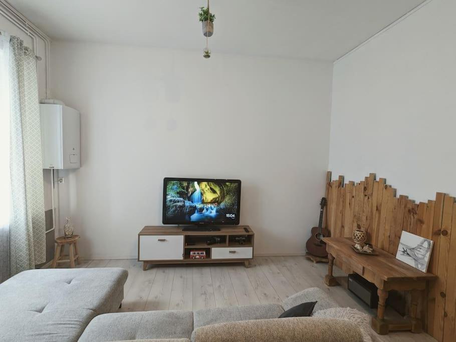A 5Mn De La Reserve Africaine, Charmante Maison De Village Avec Patio Sigean Luaran gambar
